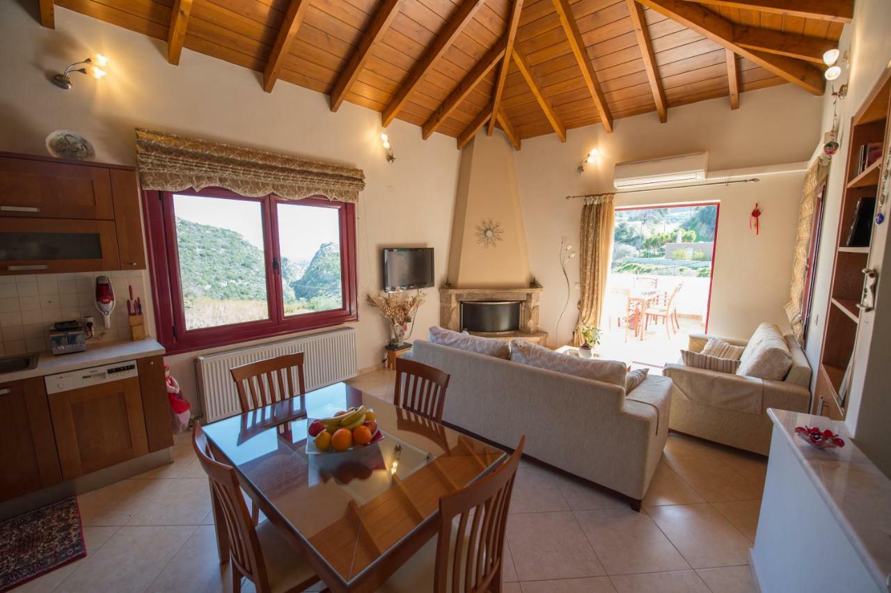 Irene'S Comfort Villa نيا إيبيدافروس المظهر الخارجي الصورة