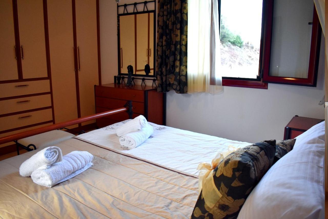 Irene'S Comfort Villa نيا إيبيدافروس المظهر الخارجي الصورة